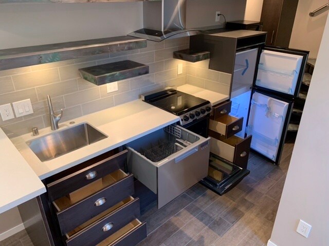 Foto del edificio - 444 Madison Dr