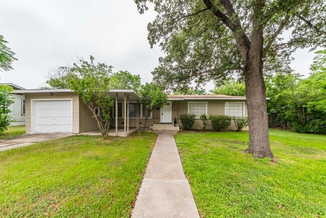 Building Photo - CHARMING TERRELL HEIGHTS 2-BEDROOM