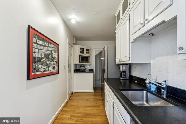 Foto del edificio - 4409 Q St NW