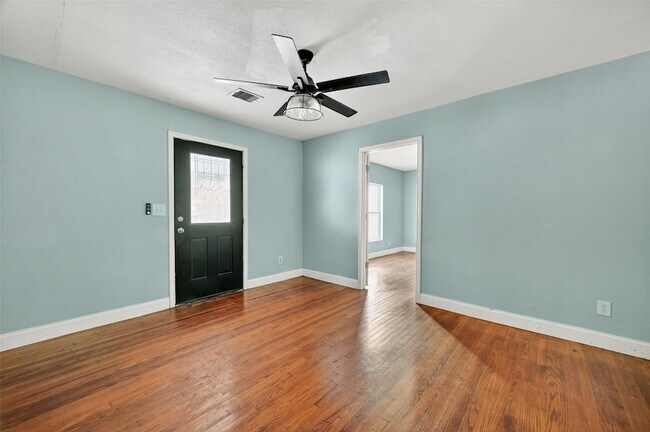 Foto del edificio - 6434 Boothline Rd