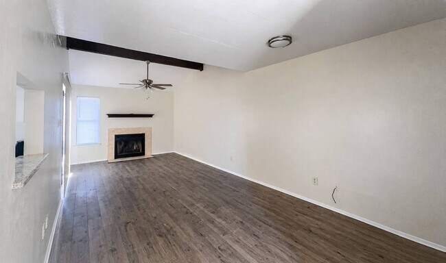 Foto del edificio - 1224 Westway Cir