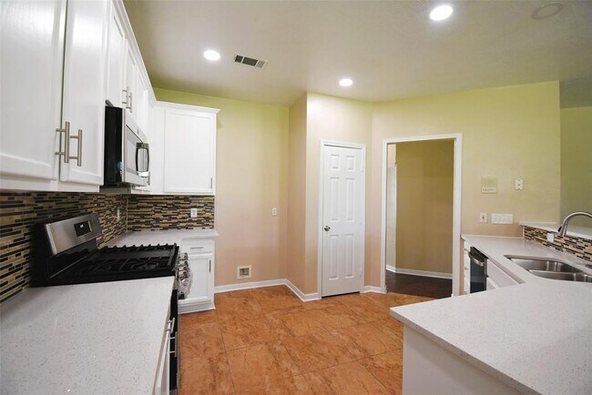 Building Photo - 2819 Orchid Tree Ln