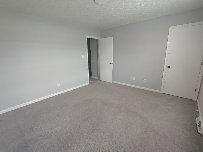 Building Photo - 22 Fonda Dr