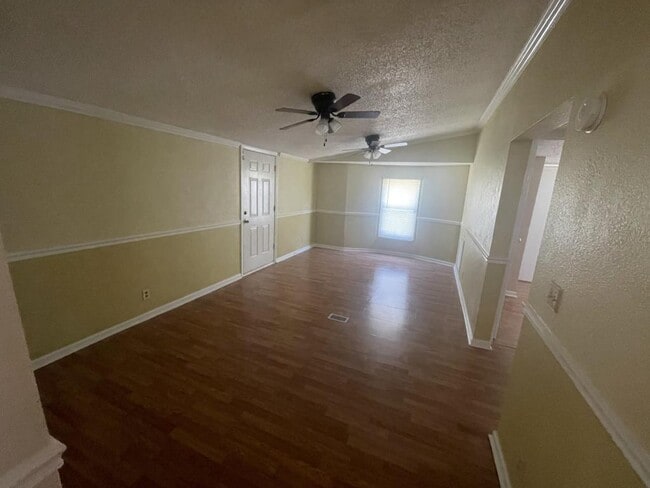 Foto del edificio - 247 Produce Dr