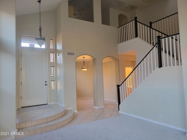 Building Photo - 7674 E San Fernando Dr