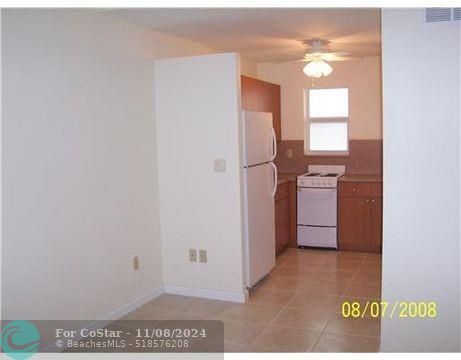 Building Photo - 2230 Monroe St