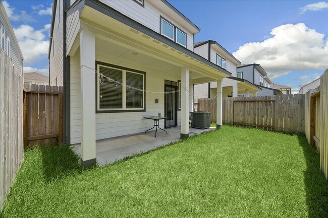 Foto del edificio - 8409 Arden valley Ln