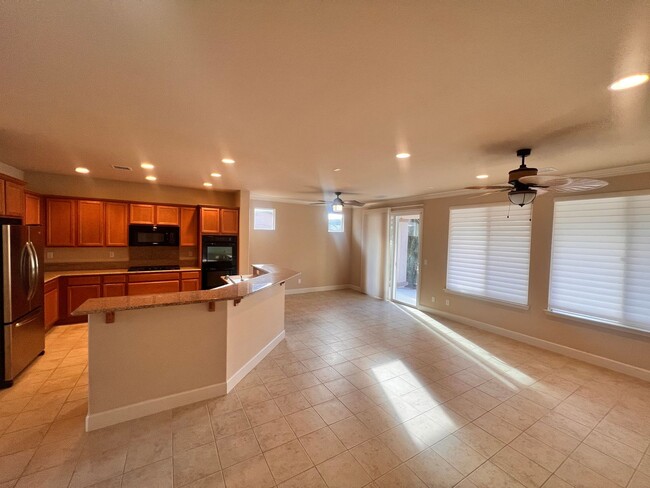 Foto del edificio - 55+ Community Home for Rent In Del Webb