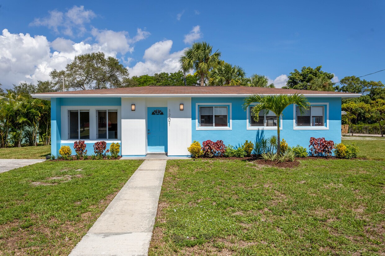 Primary Photo - 1201 Alpha St