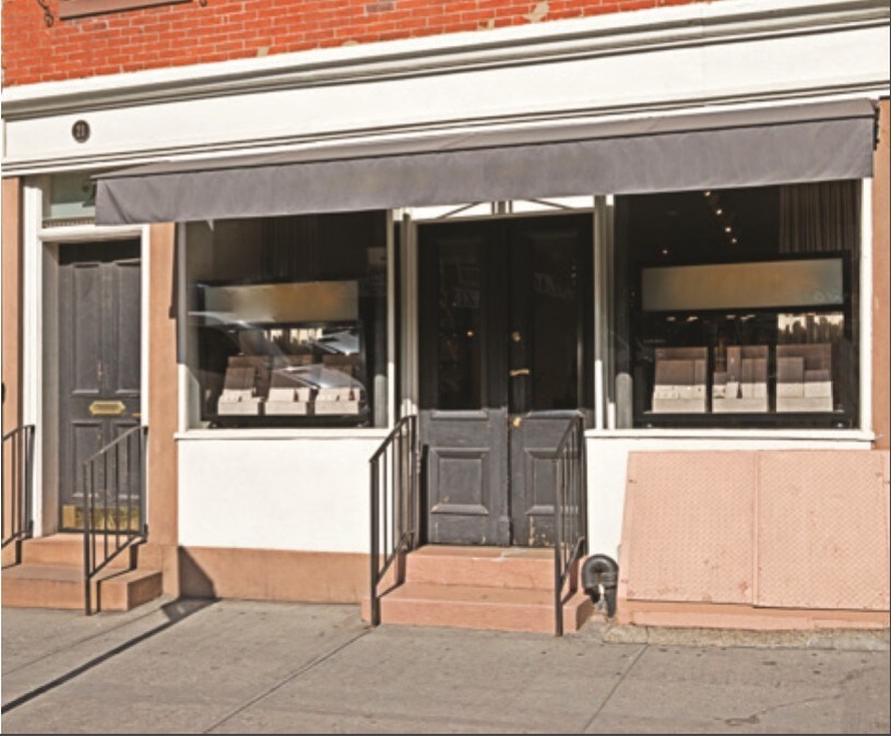 Building Photo - 21 8th Ave