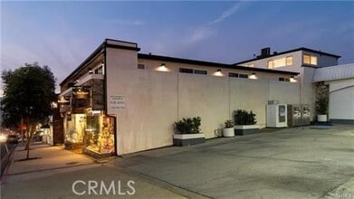 Building Photo - 577 Ramona Ave