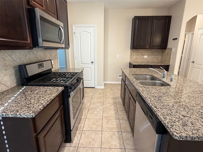 Foto del edificio - 2422 Concord Ter