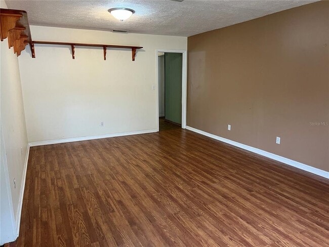 Foto del edificio - 7803 N Whittier St