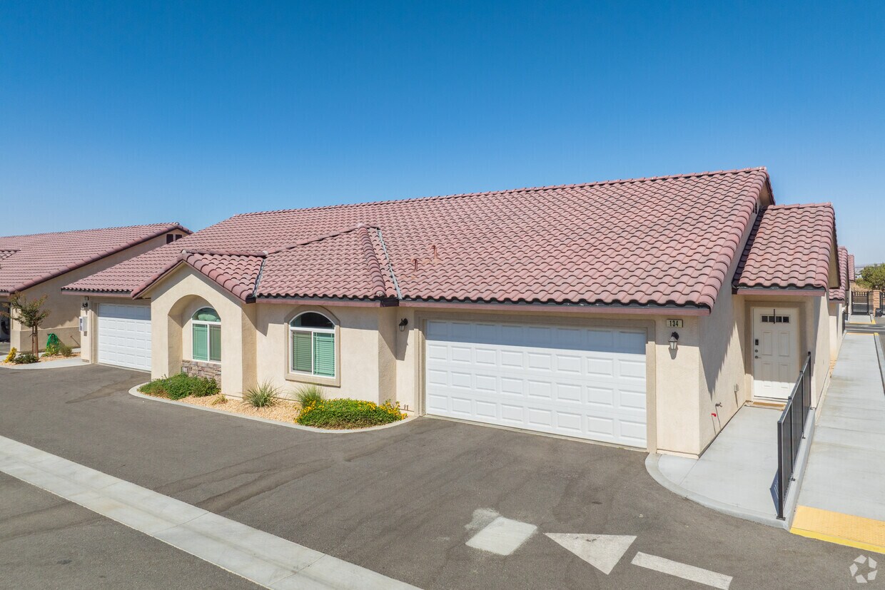 Primary Photo - Tamarisk Villas