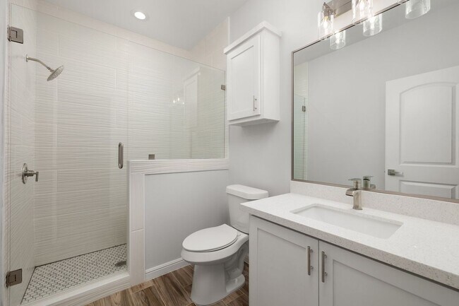 Building Photo - 727 Olivarez St