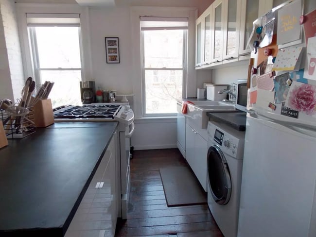 Building Photo - Architect-Restored 1BR at State & Bishop | Renovated Kitchen | In-Unit W/D