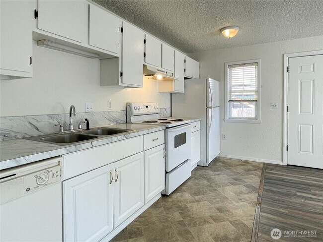 Foto del edificio - 618 5th St SE