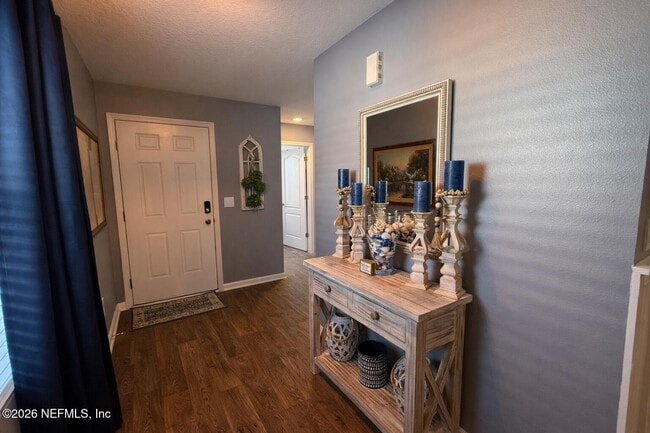 Building Photo - 2824 Buck Creek Pl