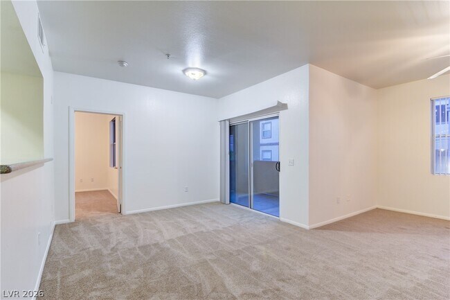 Building Photo - 6955 N Durango Dr