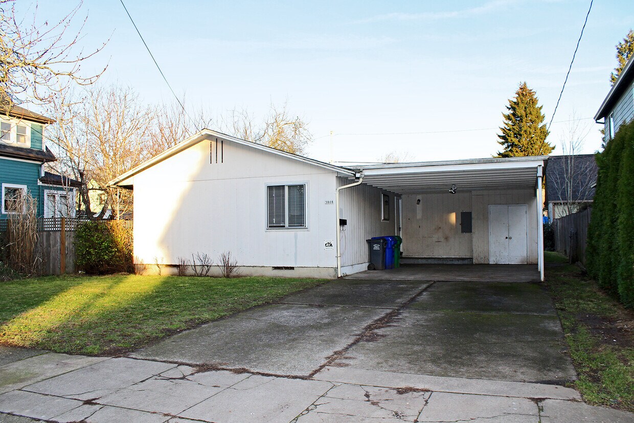 Primary Photo - Mississippi/Williams 3 Bedroom Ranch House...