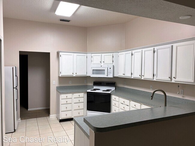 Foto del edificio - 3 br, 2 bath House - 1517 Shelter Cove Dr.