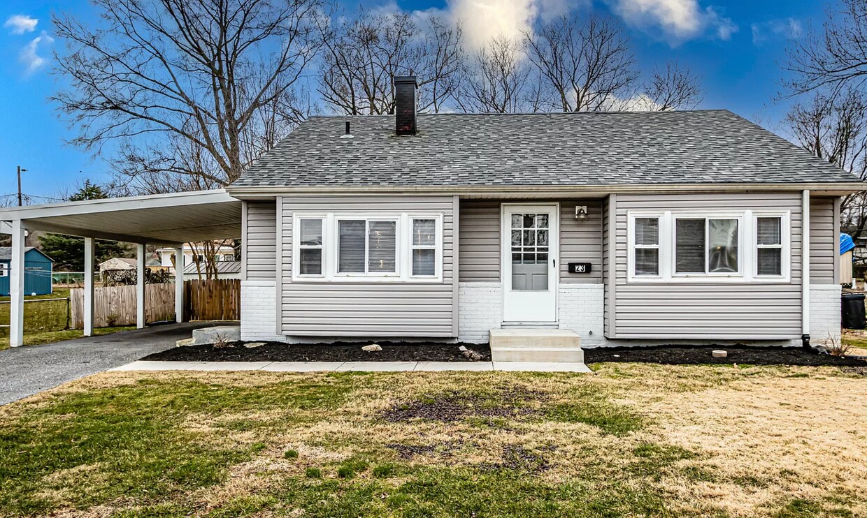 Primary Photo - 23 Garrett Rd