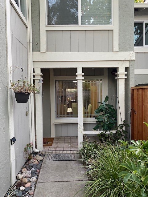 Foto del edificio - 1375 Sydney Dr