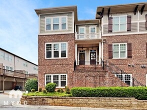 Building Photo - 3020 Eltham Pl