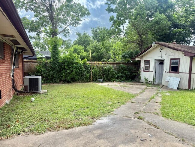 Foto del edificio - 5218 Canterway Dr