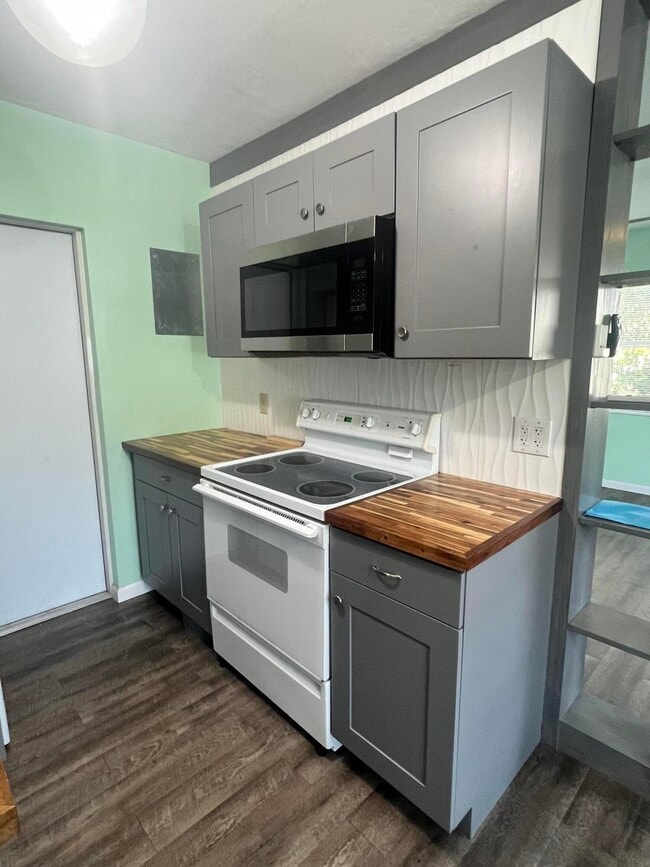 Foto del edificio - 601 N D St