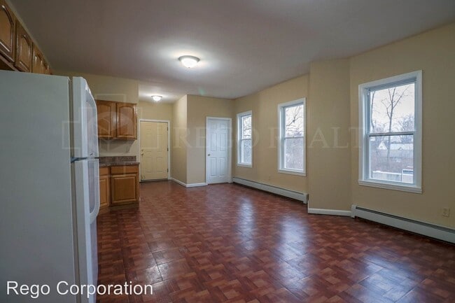 Building Photo - 105-107 Barbour St
