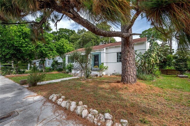 Foto del edificio - 325 W Rio Vista Ct