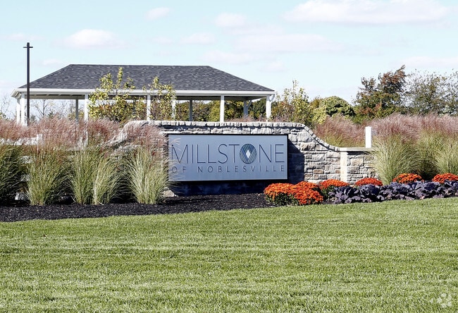 Main Sign - Millstone of Noblesville