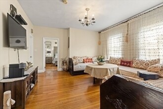 Foto del edificio - 48 Tappan St