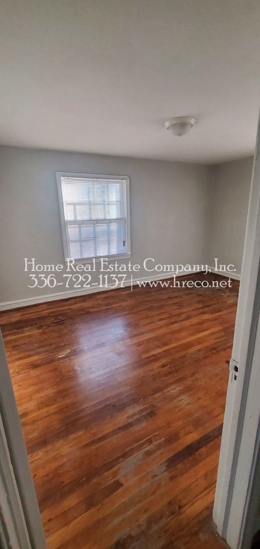 Building Photo - 421 E. 27th Street