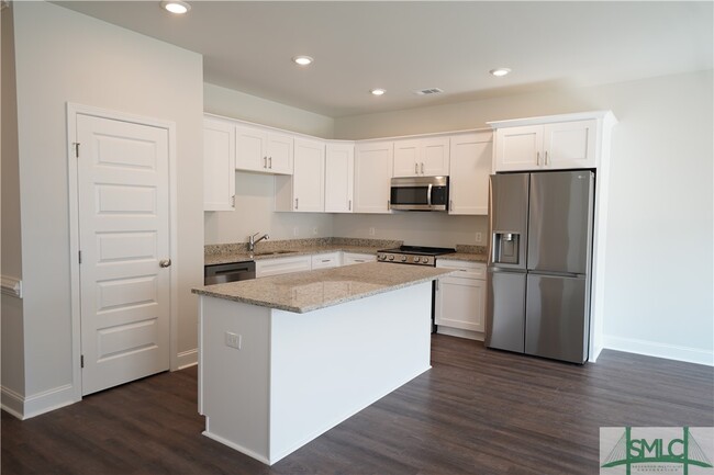 Building Photo - 492 Gov Treutlen Cir