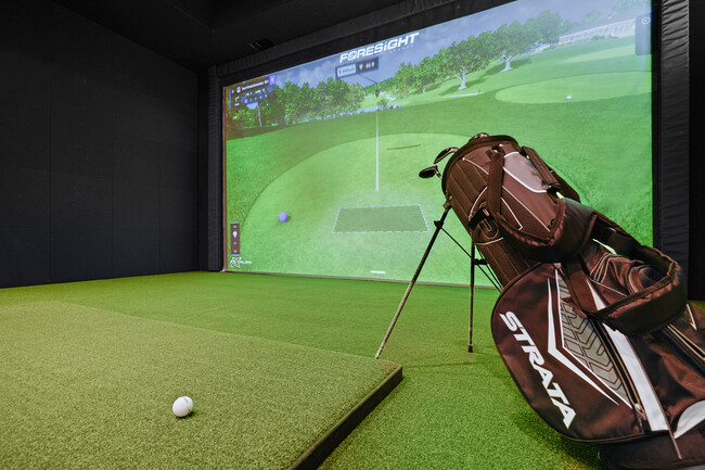 Golf Simulator - Herriman Towne Center