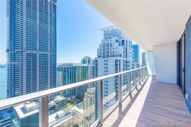Foto del edificio - 1010 Brickell Ave