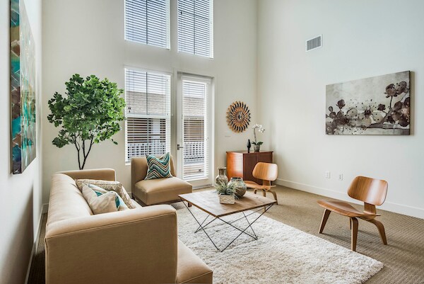 Living room - 2349 Jefferson St