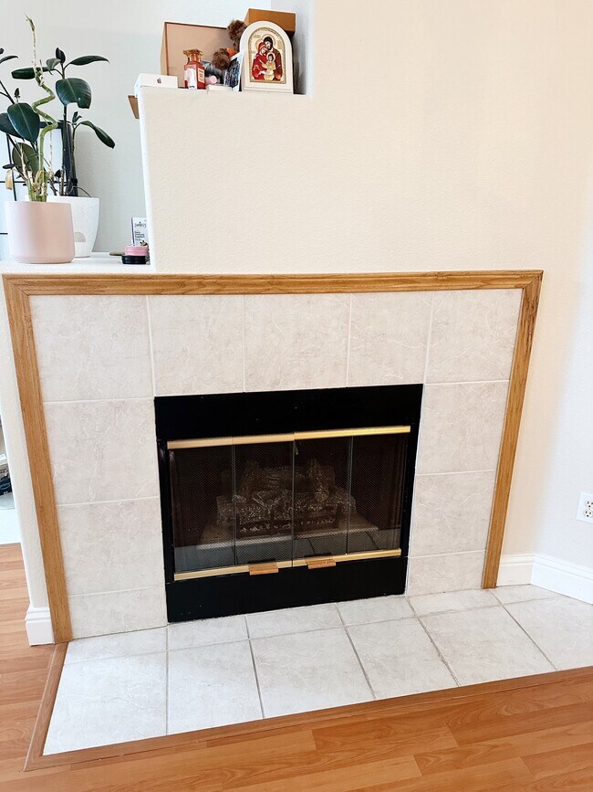 Foto del edificio - 730 Sutter Creek Ln