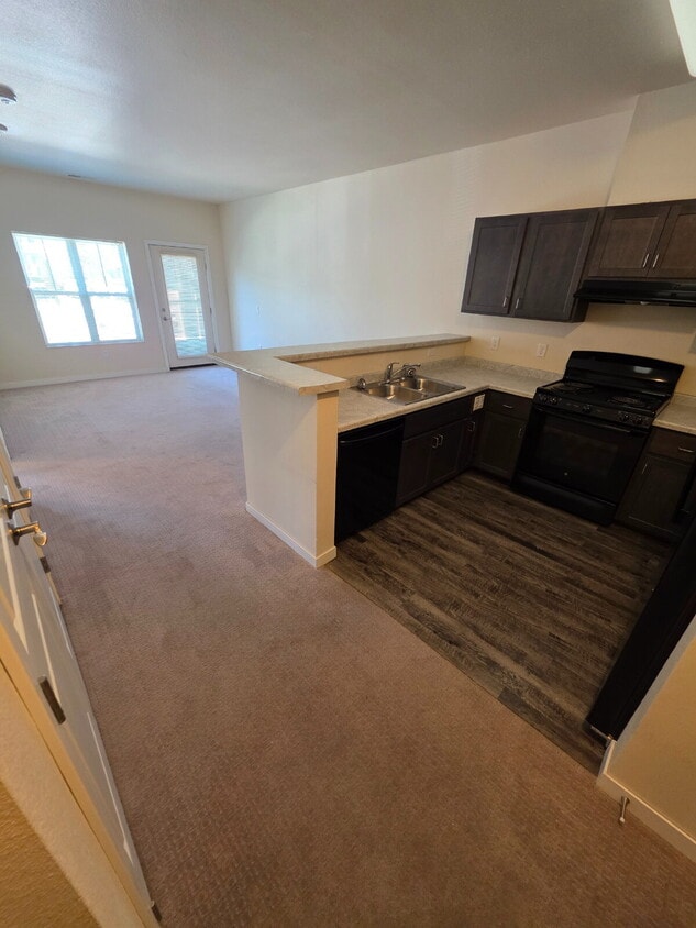 Foto principal - *HANDICAP ACCESSIBLE UNIT* 1 Bedroom | 1 B...