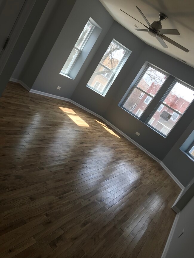 Building Photo - 7715 S Saint Lawrence Ave