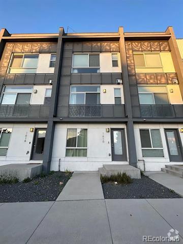 Building Photo - 1610 Grove St