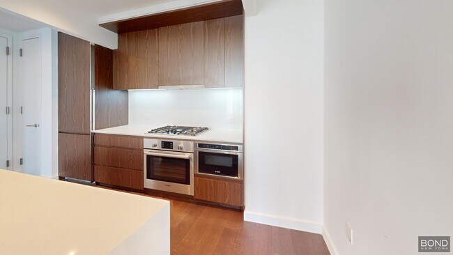 Foto del edificio - 635 W 59th St
