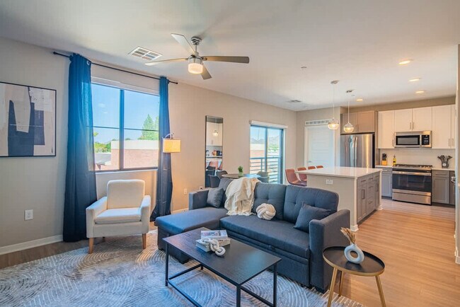 Foto del edificio - 730 E Marlette Ave