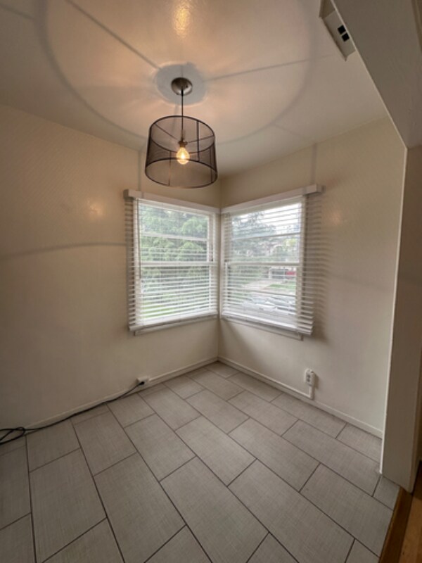 Building Photo - 4232 Los Feliz Blvd