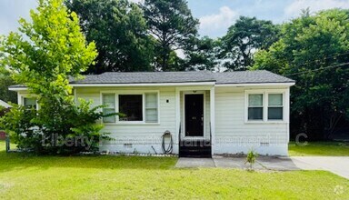 Building Photo - 815 Poplar Dr