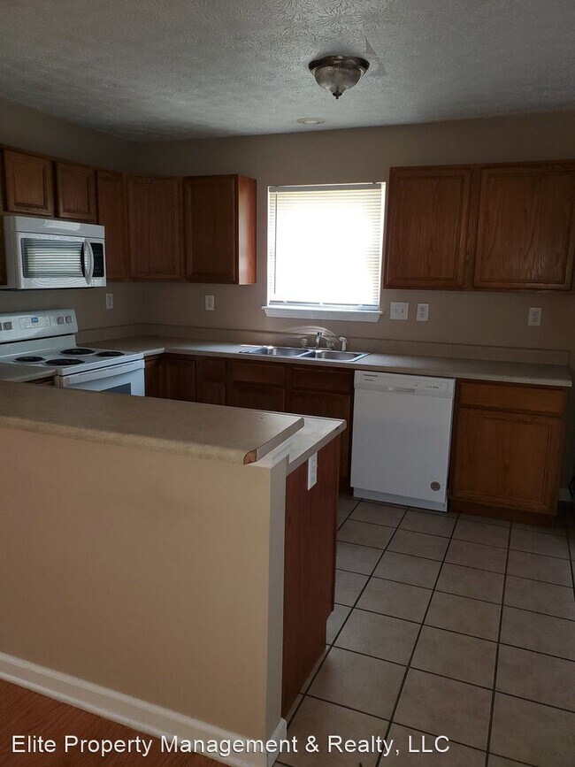 Foto del edificio - 3 br, 3.5 bath House - 3884 Ledyard St