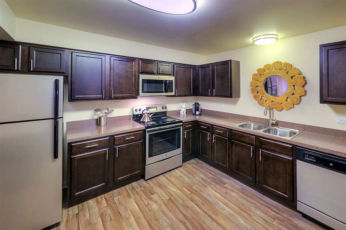 Albion on Lake Cook Apartments 500 E Constitution Dr Palatine, IL