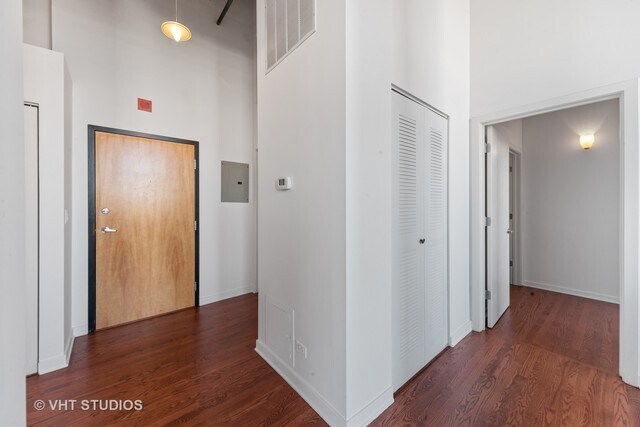 Building Photo - 1750 N Wolcott Ave